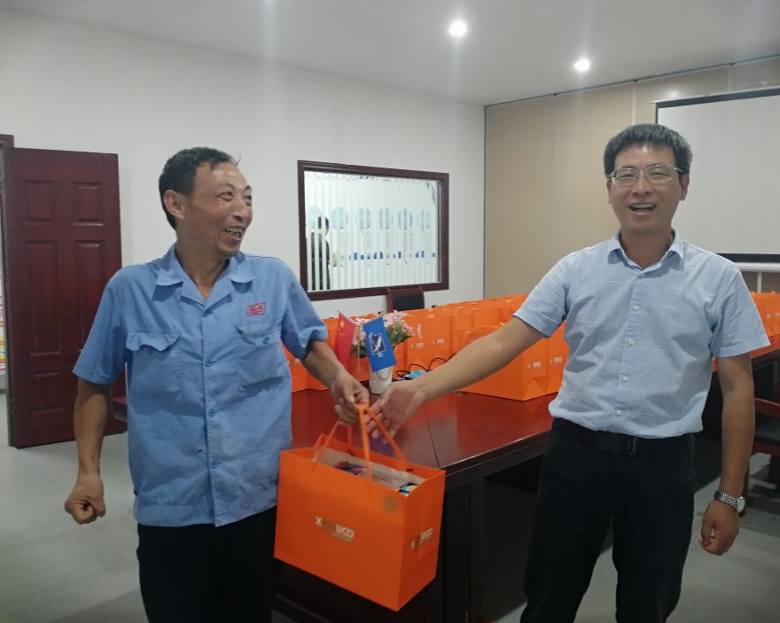 月滿中秋 禮承心意 | 深藍醫(yī)療發(fā)放中秋福利ing